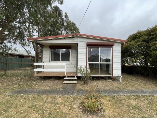 House for sale in Rosedale, Victoria