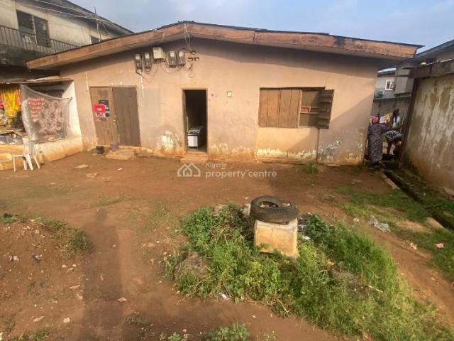 Property for sale in Alimosho, Lagos