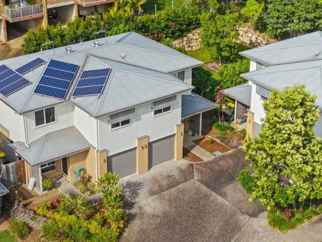 Townhouse for sale in Canungra, Queensland