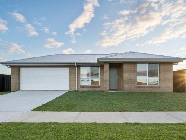 House for sale in Brisbane Grove, New South Wales