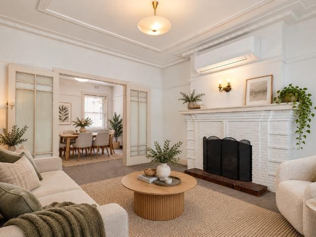 Apartment for rent in St Kilda West, Melbourne