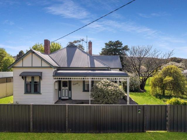 House for sale in Heathcote, City of Greater Bendigo