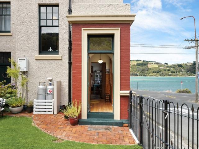 House for sale in Otakou