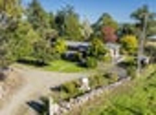 House for sale in Otakou
