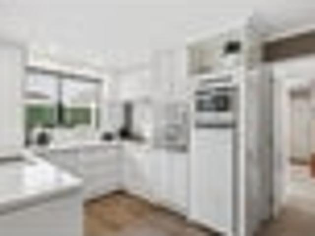 Townhouse for sale in Otakou