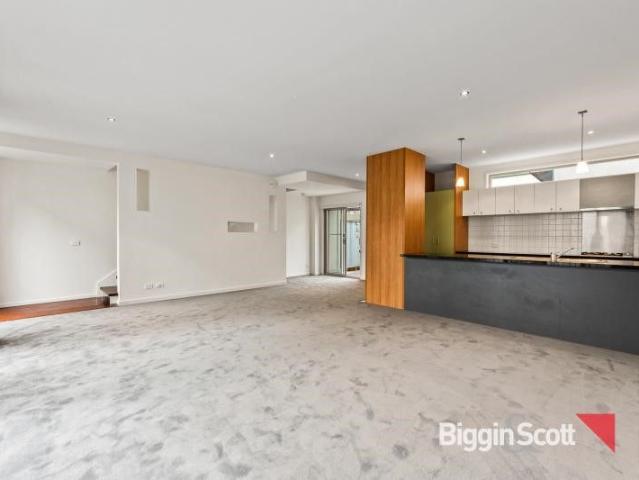 Townhouse for rent in Camerons Creek, Victoria