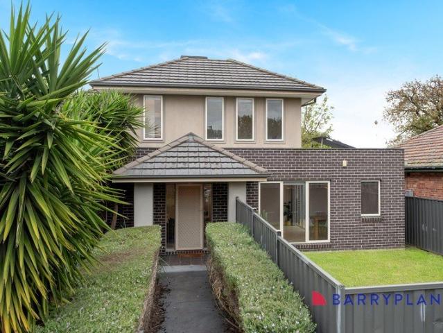 Townhouse for sale in Camerons Creek, Victoria