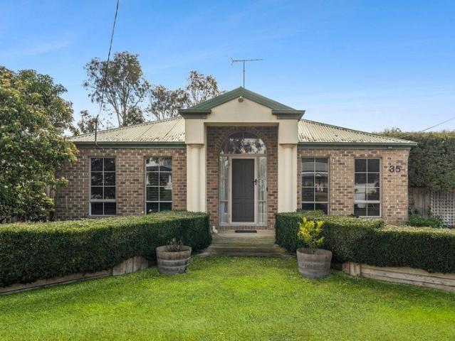 House for sale in Hesse, Victoria