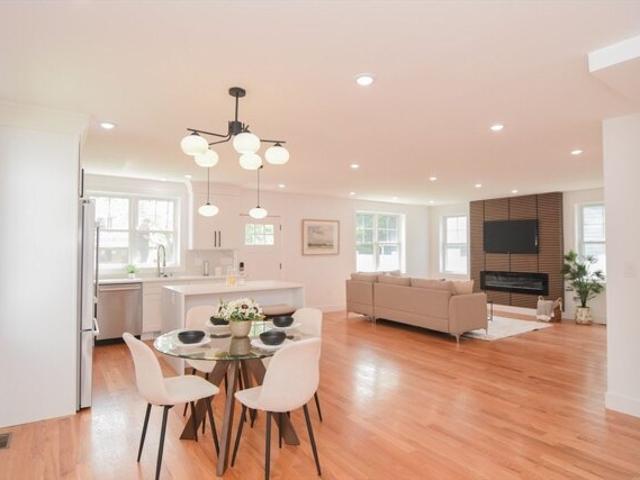 Condo for sale in Belmont