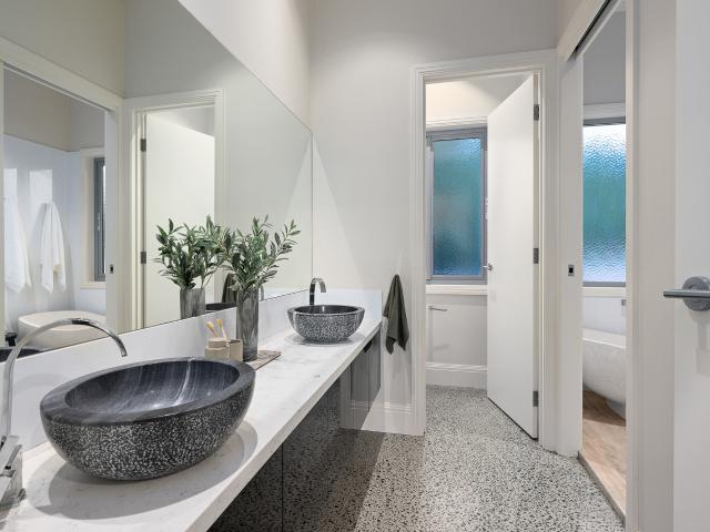 House for sale in Table Top, New South Wales