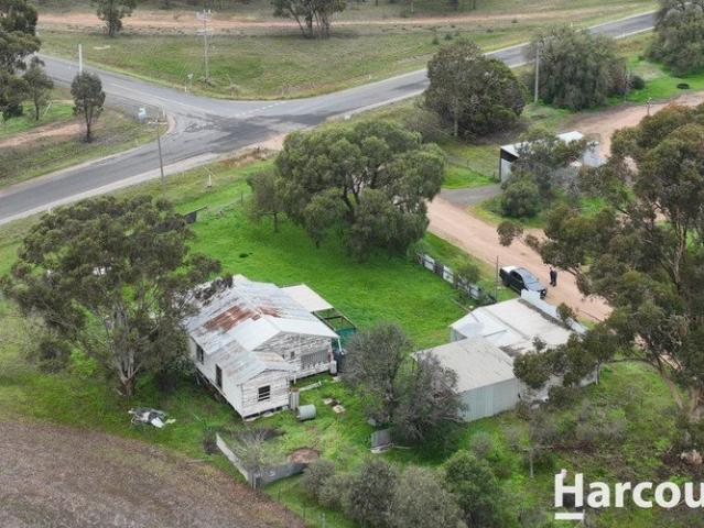 House for sale in Clear Lake, Victoria