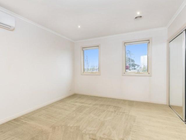Townhouse for rent in Box Hill, Melbourne