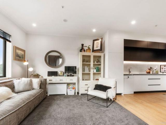 Apartment for rent in Paremoremo