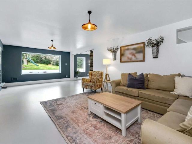House for rent in Lower Green Esher, Blackhills