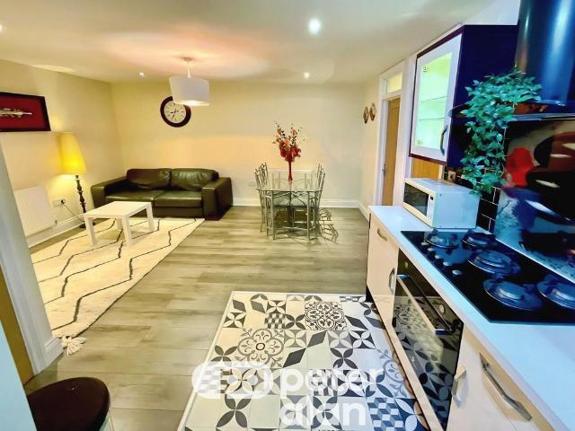 Apartment for rent in Falcon Lodge, Wales