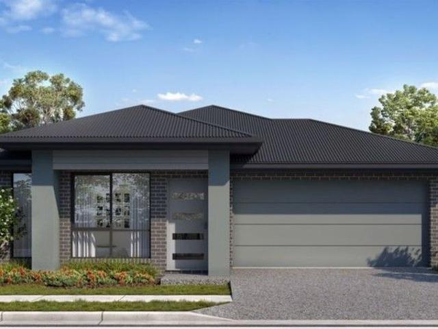 Cottage for sale in Cranbourne East, Victoria
