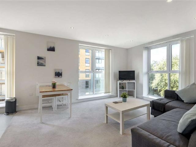 Apartment for rent in Henley-on-Thames, Berrick Salome