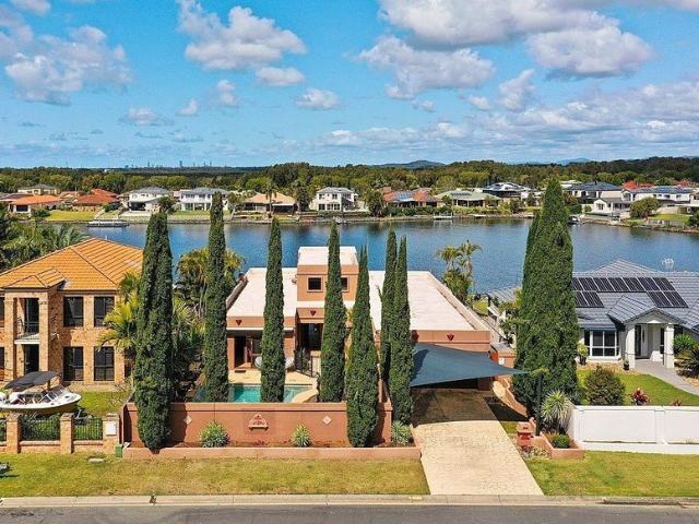 House for rent in Monterey Keys, Gold Coast City