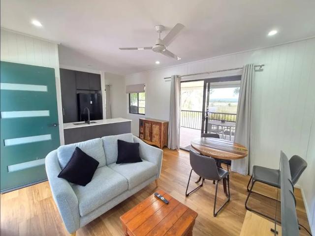 House for rent in Cape Cleveland, Townsville City