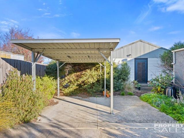 Apartment for sale in Coalville, Victoria