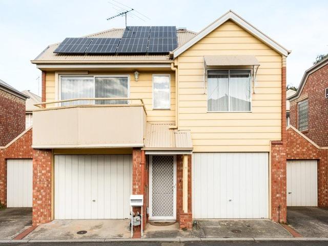 Townhouse for rent in Camerons Creek, Victoria