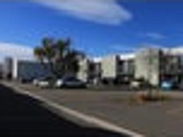 Apartment for sale in Chaslands, Canterbury