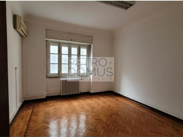 Apartamento venda em Estrela, Lisboa