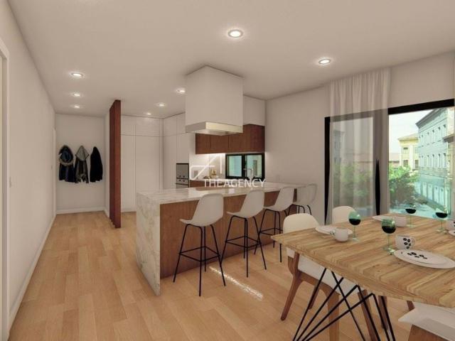 Apartamento venda em Almada, Setúbal