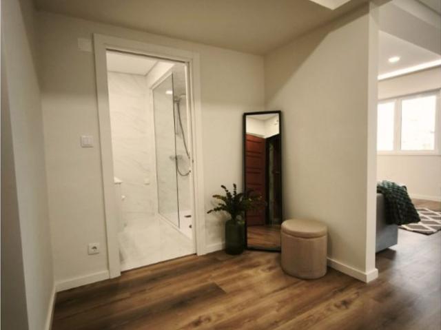 Apartamento venda em Bairro de Santa Cruz de Benfica, Lisboa