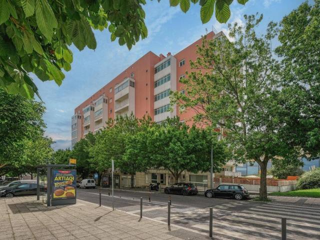 Apartamento venda em Alto da Faia, Lisboa