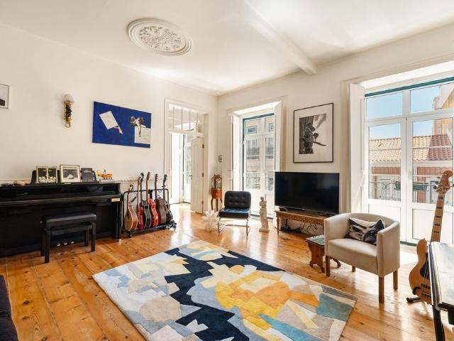 Apartamento venda em Estrela, Lisboa