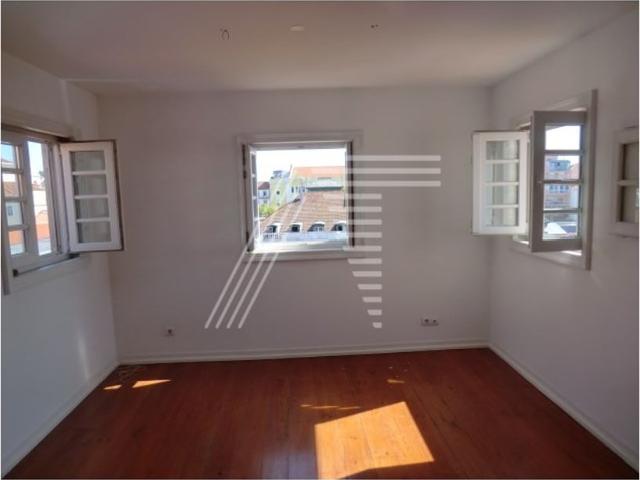 Apartamento venda em São Vicente, Lisboa