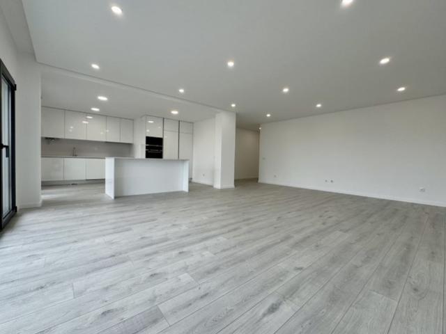 Apartamento venda em Urbanização Alto dos Moinhos, Montijo