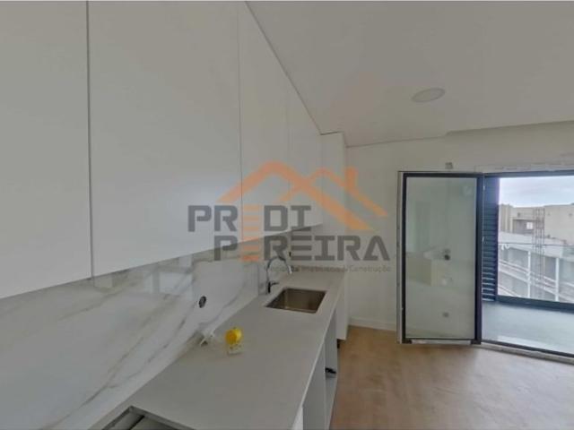 Apartamento venda em Torres da Bela Vista, Santiago Dos Velhos