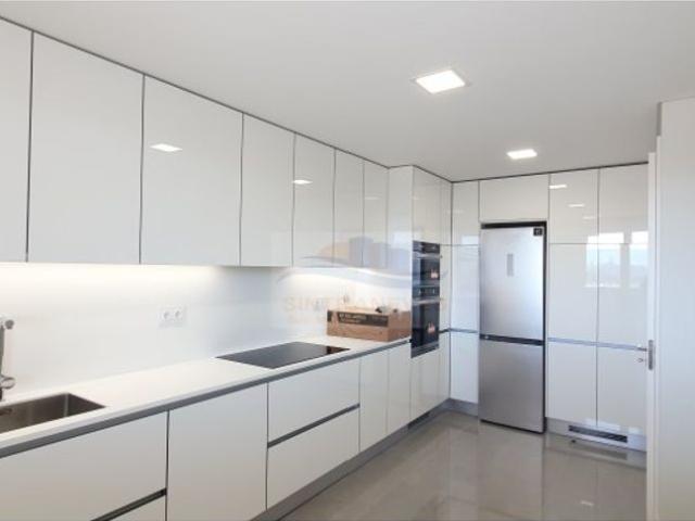 Apartamento venda em Santiago Dos Velhos, Lisboa