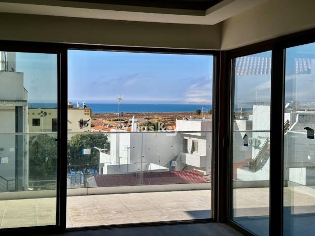 Apartamento venda em Praia de Alvor, Portimão