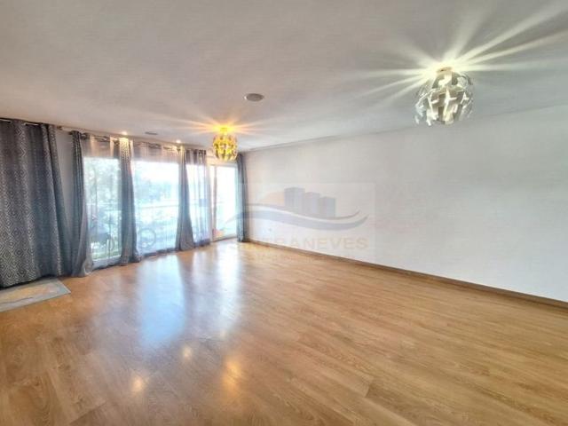 Apartamento venda em Reboleira, Amadora