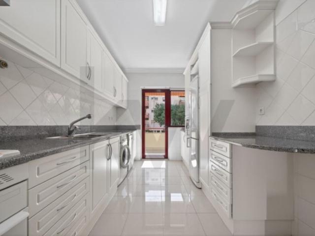 Apartamento venda em Oeiras, Lisboa