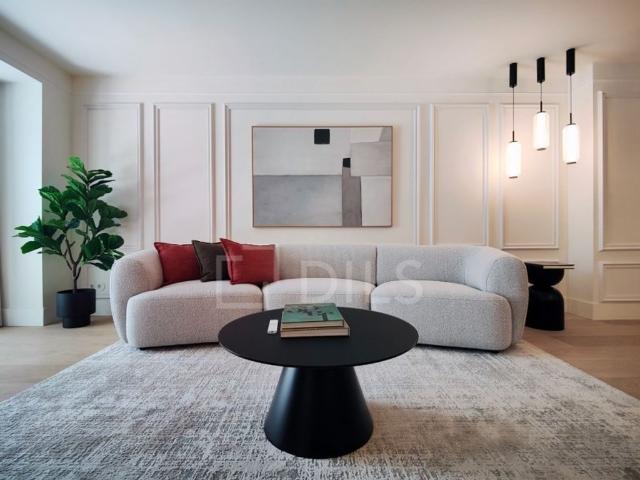 Apartamento venda em Santo António, Lisboa
