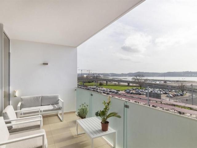 Apartamento venda em Baixa de Algés, Oeiras