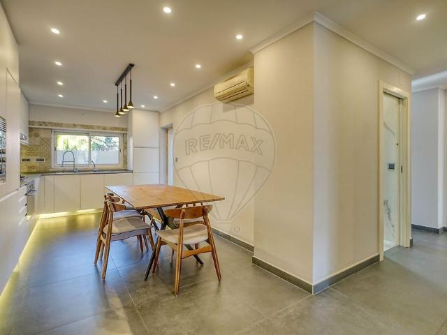 Apartamento venda em Carcavelos, Cascais
