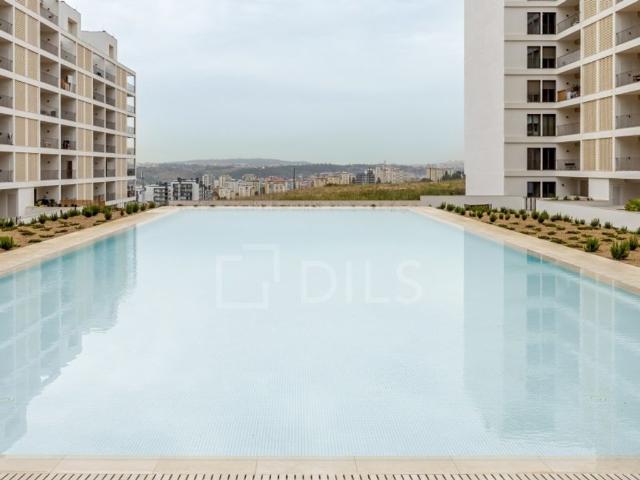 Apartamento venda em Santiago Dos Velhos, Lisboa