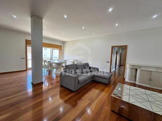 Apartamento venda em A Ver-o-mar, Porto