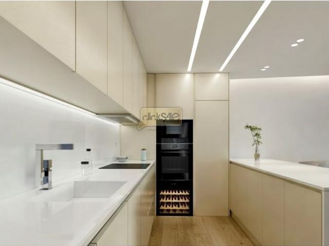 Apartamento venda em Santiago Dos Velhos, Lisboa