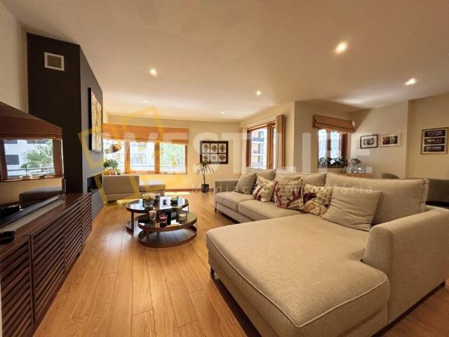 Apartamento venda em Santiago Dos Velhos, Lisboa