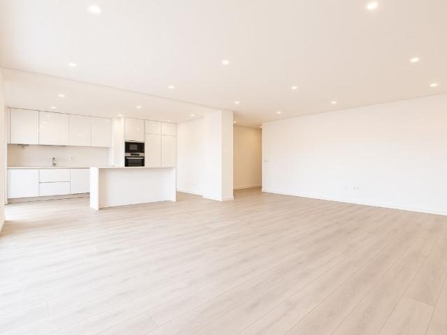 Apartamento venda em Urbanização Alto dos Moinhos, Montijo