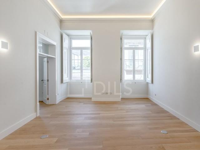 Apartamento venda em Misericórdia, Lisboa