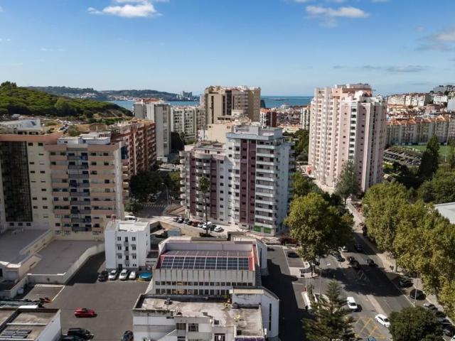 Apartamento venda em Núcleo Urbano Histórico de Algés, Oeiras