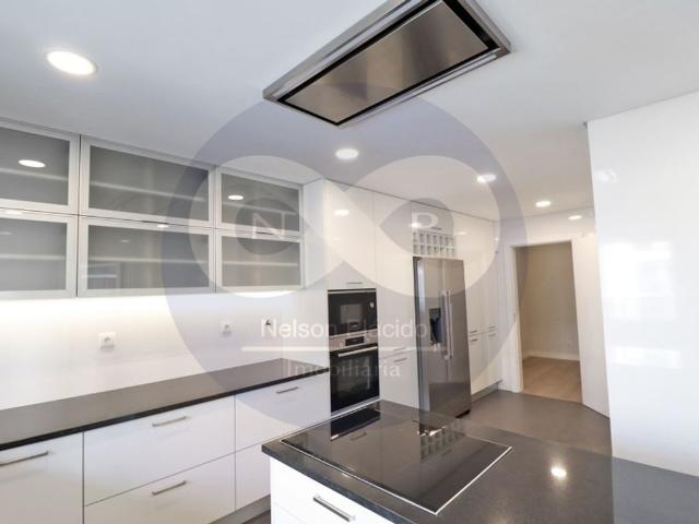 Apartamento venda em Colinas do Cruzeiro, Odivelas