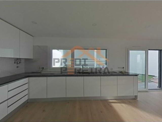 Apartamento venda em Torres da Bela Vista, Santiago Dos Velhos